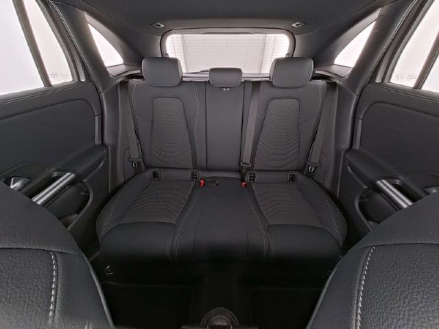 Mercedes-Benz GLA 200 GLA 200 d