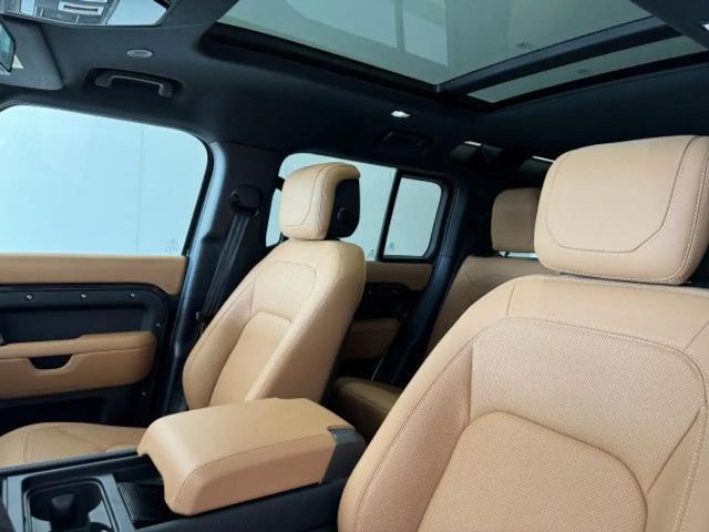 Land Rover Defender 110