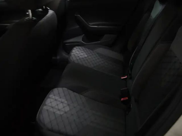 Volkswagen Taigo 1.5 TSI DSG R-Line