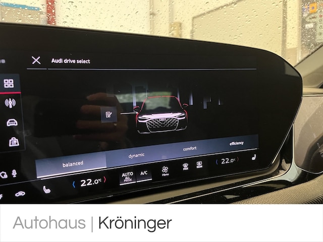 Audi A6 Avant Quattro S-Tronic