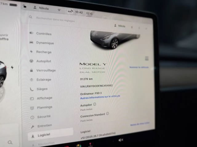 Tesla Model Y AWD Long Range