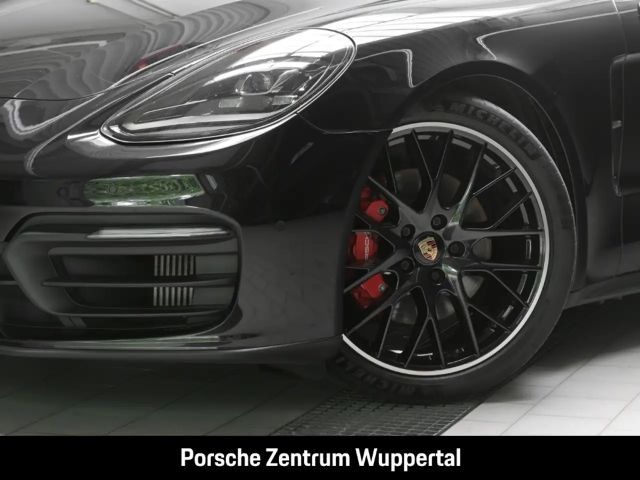 Porsche Panamera 4S