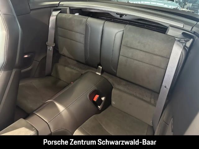 Porsche 992 4 Coupé GTS Targa