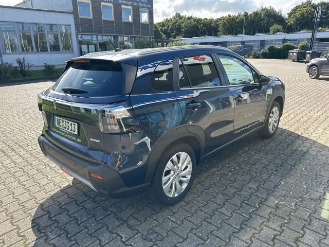 Suzuki S-Cross Hybrid