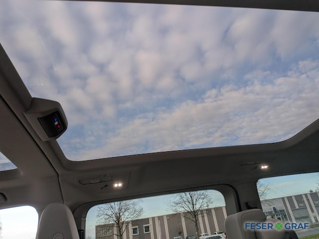 Volkswagen Multivan 2.0 TDI Lang Life T7