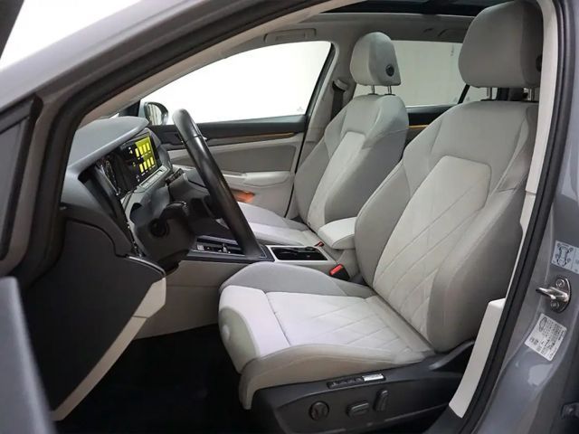 Volkswagen Golf 2.0 TDI DSG Style