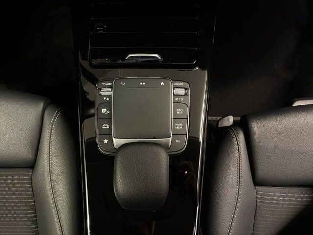 Mercedes-Benz A 250 A 250 e Hatchback