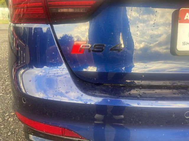 Audi RS4 Avant Quattro