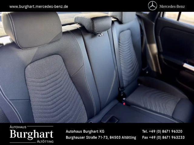 Mercedes-Benz GLA 200 Progressive