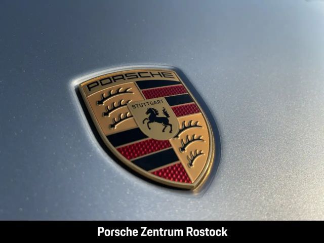 Porsche 992 Cabrio Carrera GTS