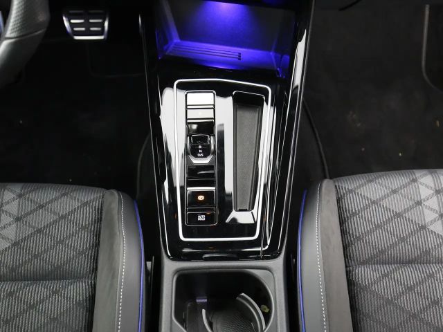 Volkswagen Golf 1.5 TSI DSG Golf VIII R-Line