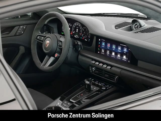 Porsche 992 Carrera Coupé GTS