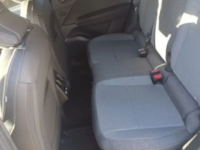 Mitsubishi Grandis Intense