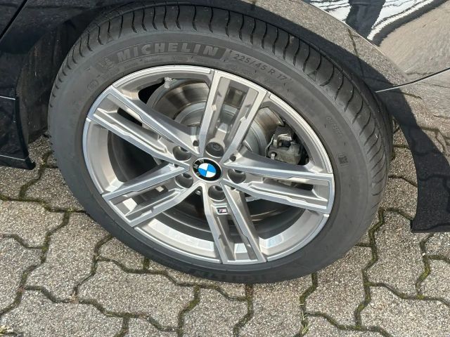 BMW 118 118i M-Sport Sedan
