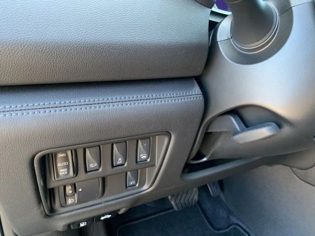 Renault Koleos Blue Initiale Paris