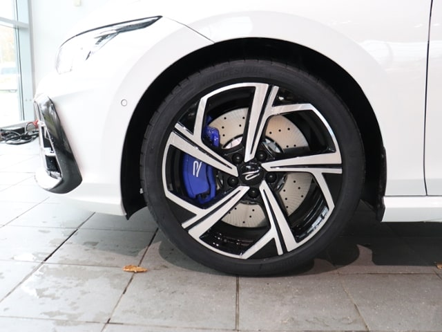 Volkswagen Golf 2.0 TSI DSG Style