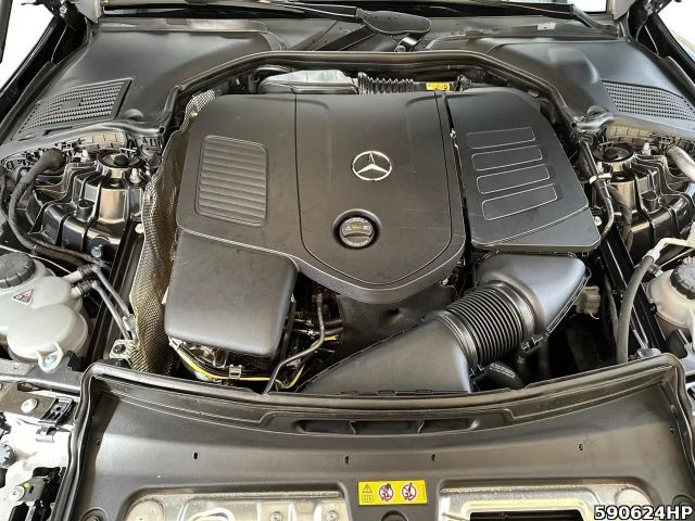 Mercedes-Benz C 200 AVANTGARDE Sedan