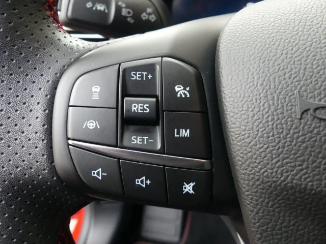 Ford Focus ST Line Wagon