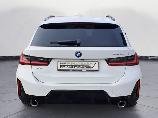 BMW 330 330e M-Sport Touring