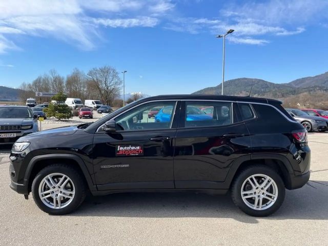 Jeep Compass Altitude Hybrid