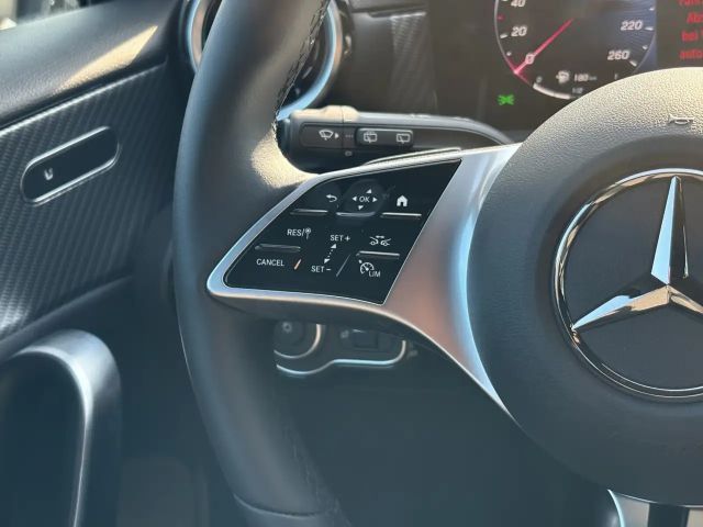 Mercedes-Benz A 180 Hatchback Progressive