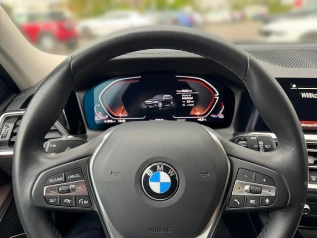 BMW 320 dx SPORTSITZ+LEDER+PANO+HUD+LED+ACC+HIFI+AHK+