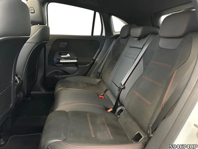 Mercedes-Benz EQA 350 4MATIC AMG Line