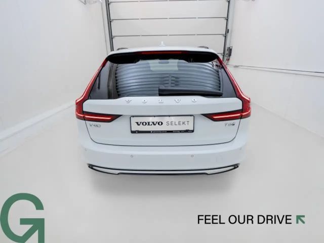 Volvo V90 AWD Plus T6