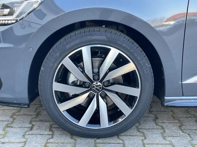 Volkswagen Touran DSG R-Line