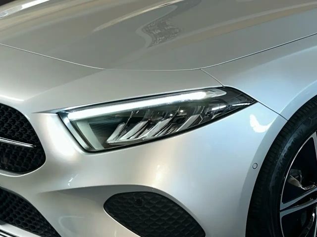 Mercedes-Benz A 200 A 200 d Progressive