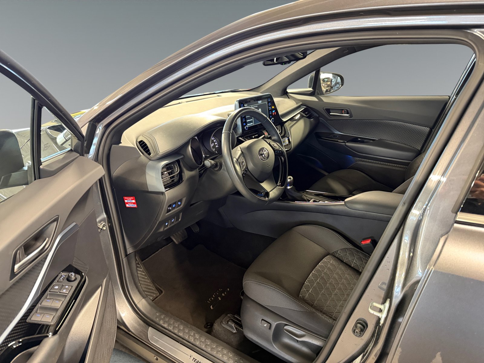 Toyota C-HR 5-deurs Team D