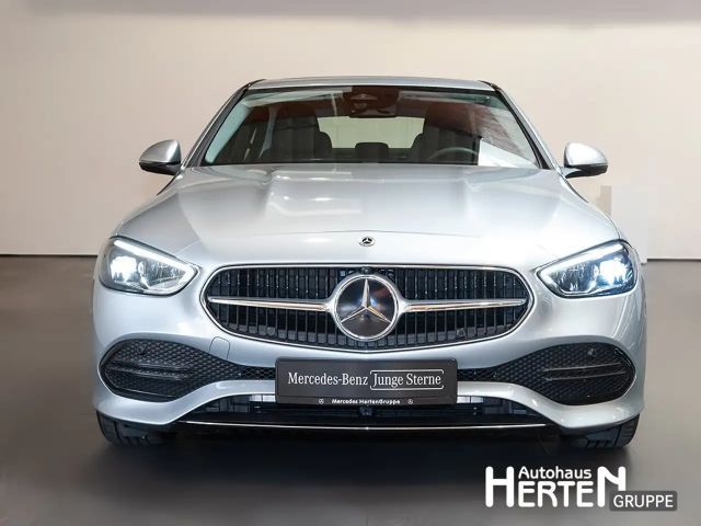 Mercedes-Benz C 200 AVANTGARDE Sedan