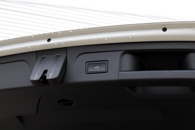 Volkswagen Touran DSG R-Line