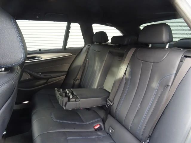 BMW 530 530e M-Sport Touring xDrive
