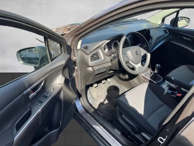 Suzuki S-Cross AllGrip Hybrid