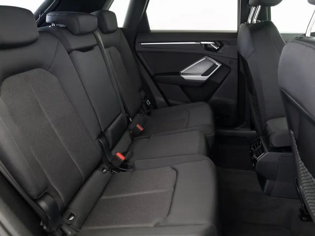 Audi Q3 35 TFSI S-Tronic