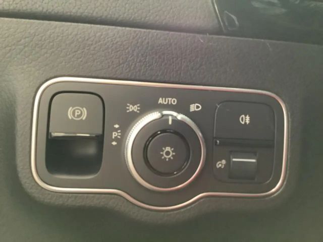 Mercedes-Benz GLA 200 AMG Line