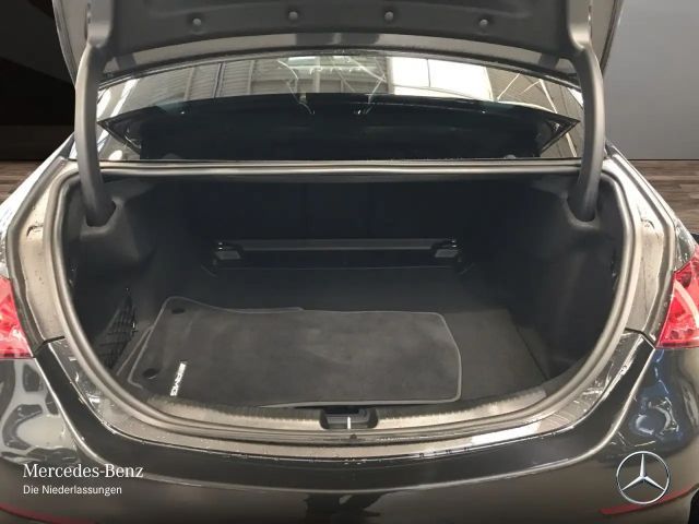 Mercedes-Benz C 300 AMG Line Sedan