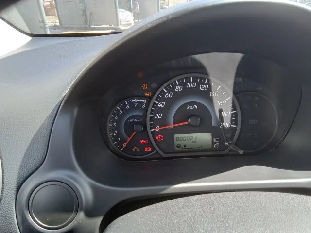 Mitsubishi Space Star Star