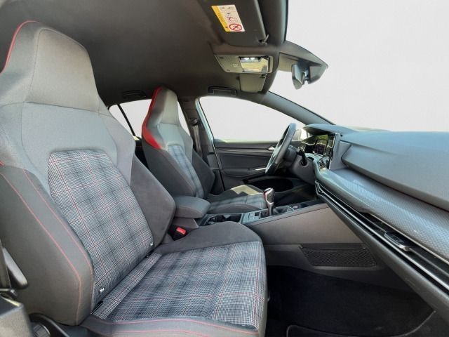 Volkswagen Golf 2.0 TSI GTI