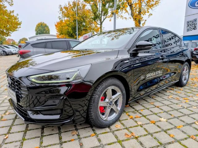 Ford Focus ST Line
