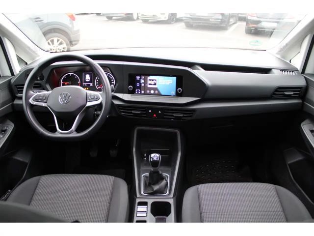 Volkswagen Caddy 5 Sitzer 2,0 TDI SCR Frontantrieb 6-Gang Radst.2755 mm *L