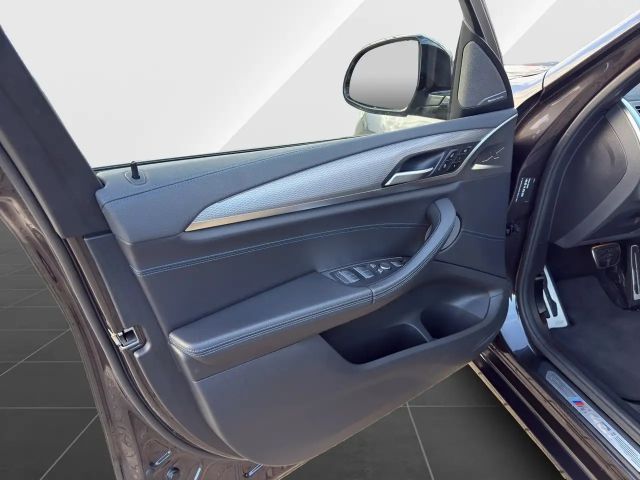 BMW X3 40i LivePro/Head-Up/Panorama/AHK/Driving/ACC/Parki