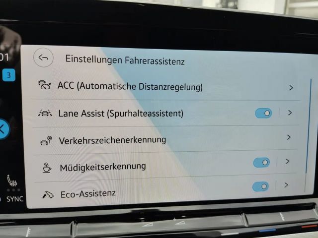 Volkswagen Golf Life