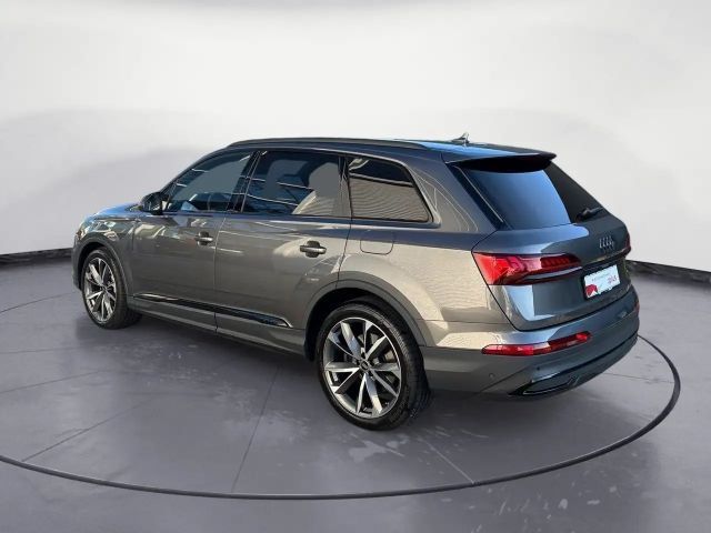 Audi Q7 55 TFSI Hybride Quattro