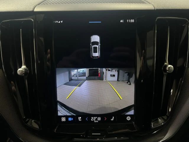 Volvo XC60 AWD Dark Plus