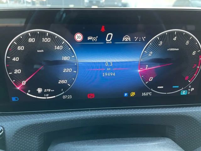 Mercedes-Benz A 180 AMG Line Premium