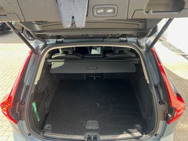 Volvo XC60 Dark Plus