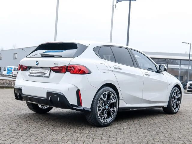 BMW 120 120i 5-deurs M-Sport Sedan