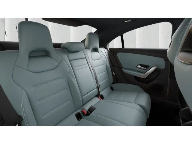 Mercedes-Benz CLA 220 4MATIC AMG Line Coupé